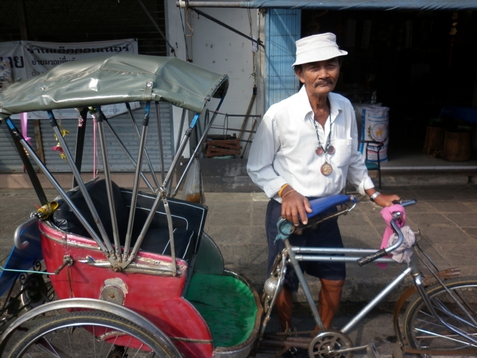 Nakon Si Thammaret people still getting around town on the bicycles.
