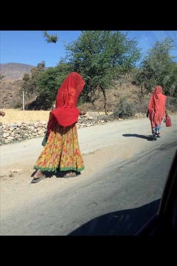 Slow way under the burning Sun