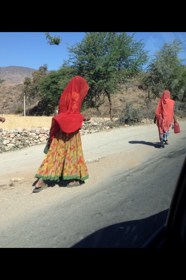 Slow way under the burning Sun