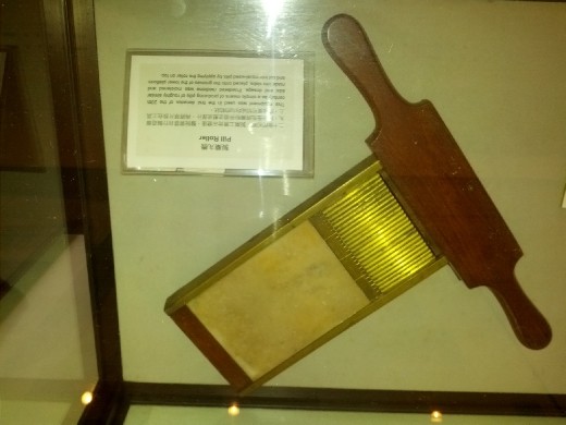 Device for creating tablet forms