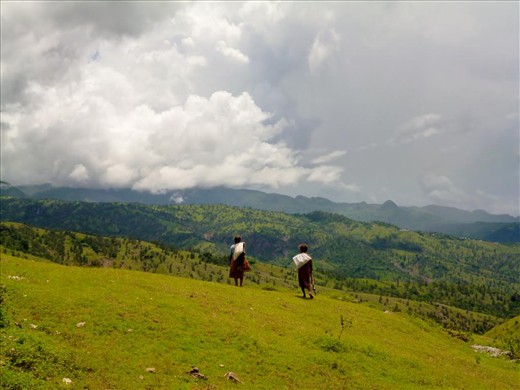 No roads, no transport infrastructure. True nomads in a tiny island.