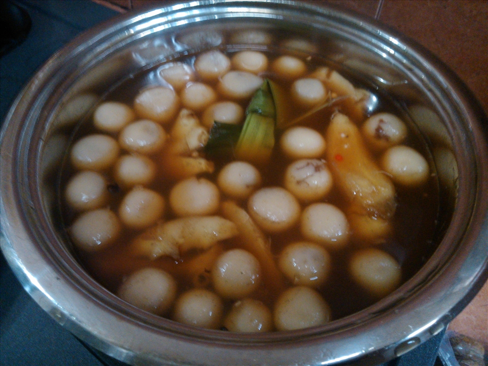 put everything inside a big pan, bring to boil! 