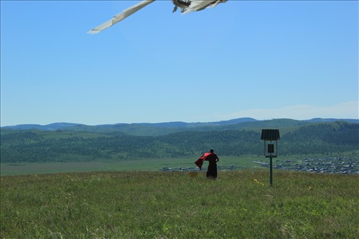 A Buddhist monk praying for living creatures