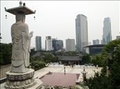 Places like this are very exiting. Just a few minutes from the biggest underground mall on earth to the calmness of budhist temple: by oliverfilan, Views[343]