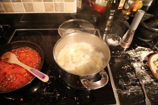 cooking the gnocchi