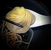 Perfectly executed xiao long bao from Din Tai Fung in Taipei, Taiwan: by ourtastytravels, Views[337]