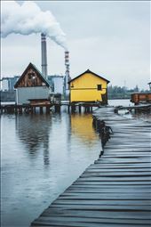 some colorful houses to cheer up the view of the still active factory nearby: by outofthecity, Views[287]