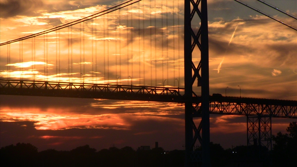 Ambassador bridge