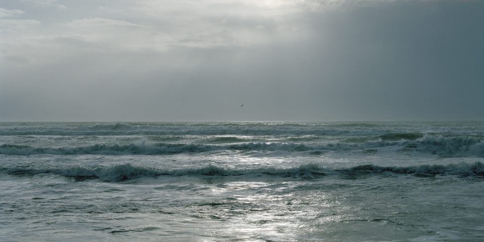 The essence of what New Zealand is as a country is very closely linked to the ocean. The straight horizon line, in which sky and sea meet, has a sense of home. (6x12 / Horseman View)