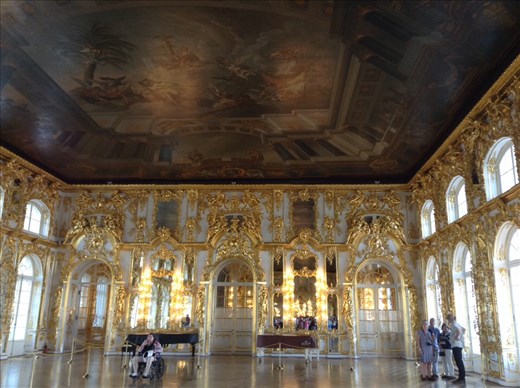 Hall of Mirrors, Katarine Dvorets 