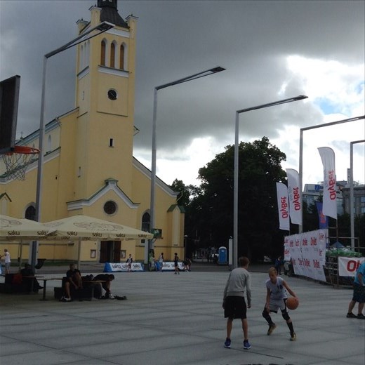 Freedom plats AKA Basketball Central