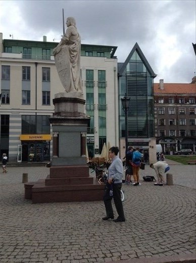 St Roland Monument Ratslaukums
