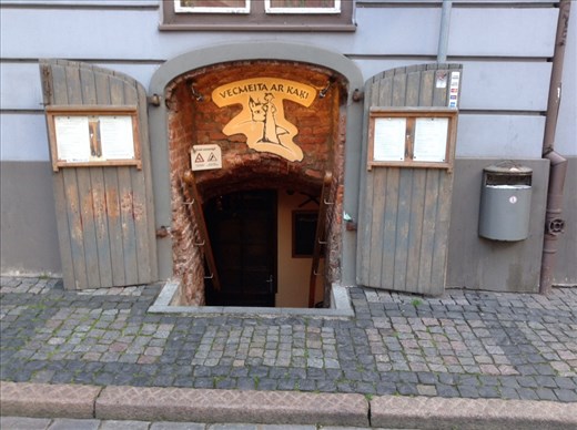 In the district of 'democratic' dining 