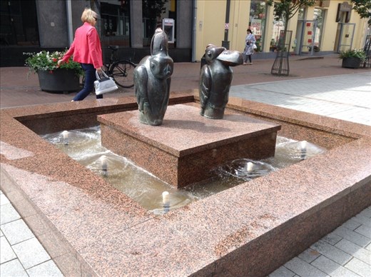 Pelecaniformes Statue