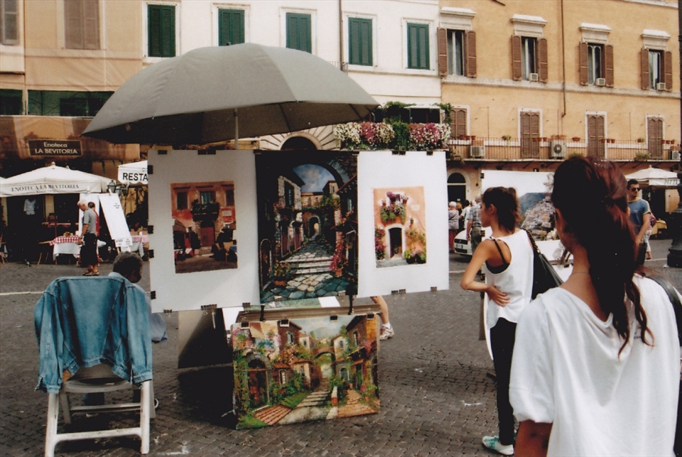 Paints in paint;

Piazza Navona.