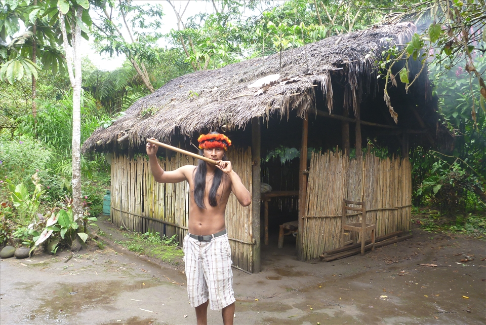 Mauricio playing his 