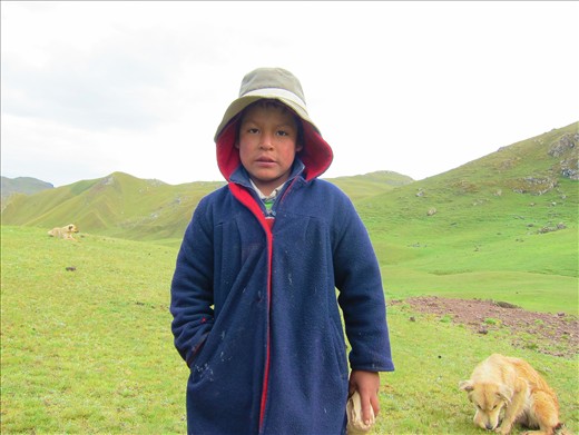 Face2face hiking Peru's antiplano.