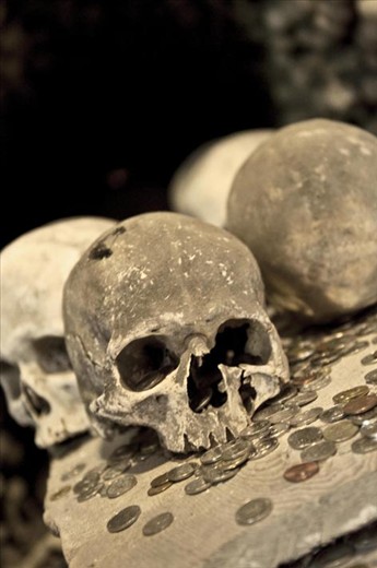 Among thousands of skeleton and bone, some of the people that was buried there were also knights and soldiers from the Hussite wars. It can be recognized by seeing a skeleton that has a wound from sword, flails, maces, etc.