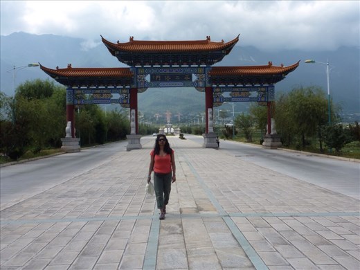 Walking towards Chongsheng Temple, Ancient Dali