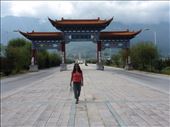 Walking towards Chongsheng Temple, Ancient Dali: by paulinemendes, Views[162]