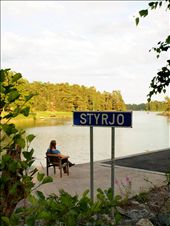 Here the land road ends and the sea begins. From here you have to take a boat to continue your journey to one of may small islands in the Finnish archipelago.: by pellinki, Views[182]
