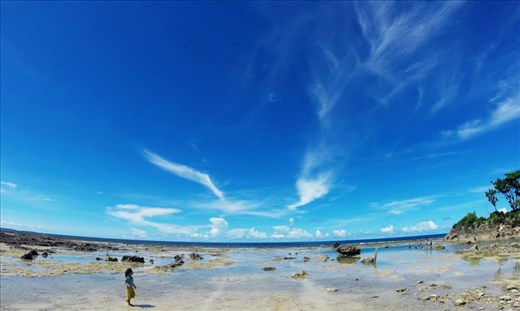 One fine sunny day under teh seemingly endless blue skies