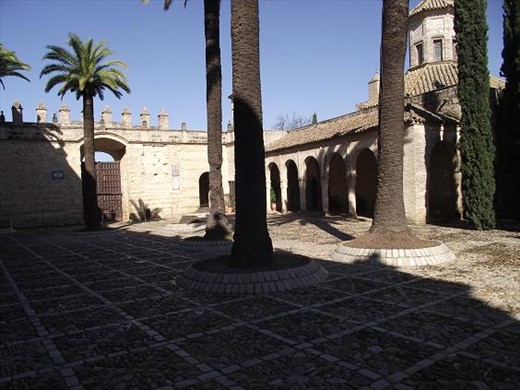 4 Jerez Alcazar main yard