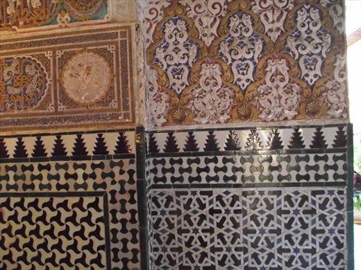 15 Seville Alcazar throne room walls detail