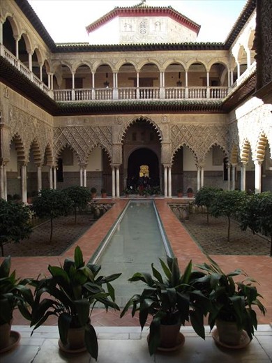16 Seville Alcazar Patio of maidens