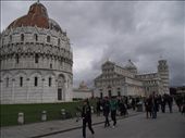 8 Pisa I don't see any straight lines: by peterlee54, Views[359]
