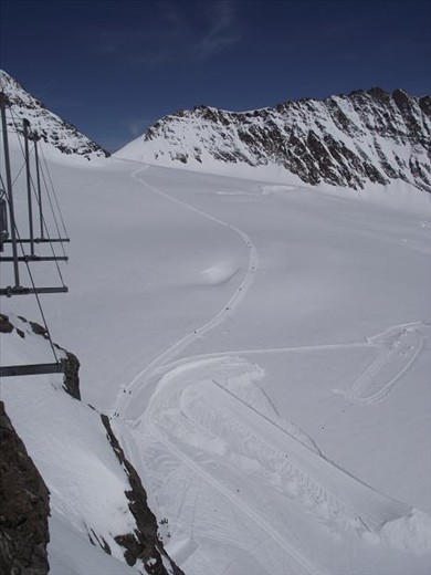 6 Jungfrau - Top of Europe - there are people on trek to Monch