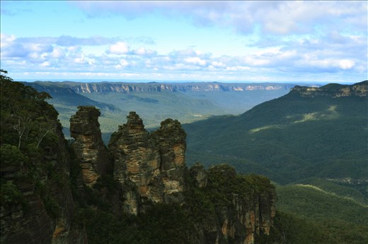 The Blue Mountains. The thing I love about this place is the scale. If you look at the ridge on the left you will see people walking across the footbridge onto the 1st of the 