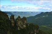 The Blue Mountains. The thing I love about this place is the scale. If you look at the ridge on the left you will see people walking across the footbridge onto the 1st of the 