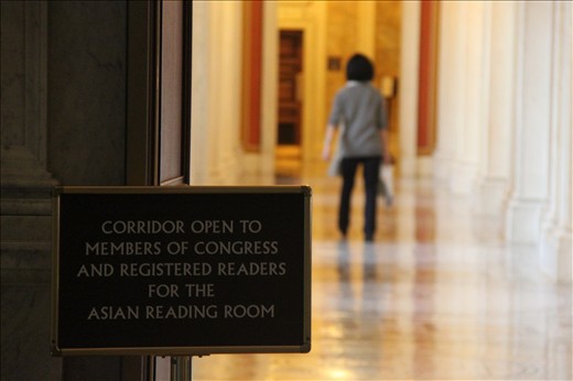 Washington DC, United States of America, empty corridors of the Congress library in the heart of political power. Calm before the storm, political decisions that affect the whole world, and set global crises free, come into being in these chambers of the Capitol. The rules and restrictions that confine the free world. Also glimpses of Asia’s lurk into the power play are to be seen.