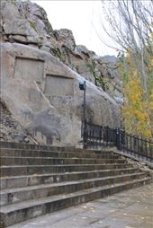 Hamedan - Ganj Nameh inscriptions in old Persian, Elamite and Babylonian: by piglet, Views[286]