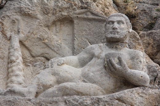 Kermanshah - Bisotun - Hercules statue