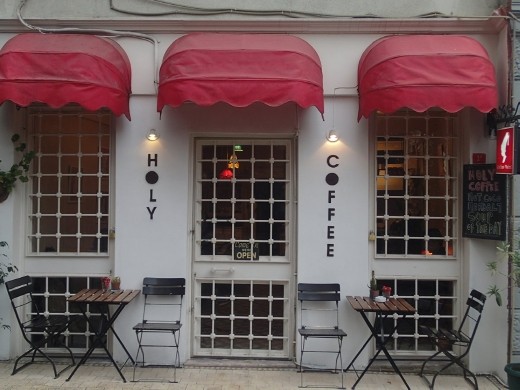Relaxing coffee shop with as many cats as human customers