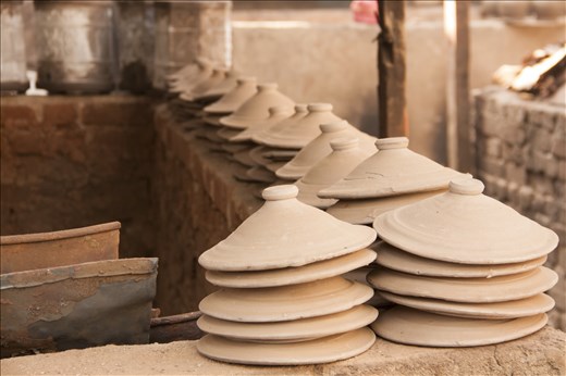 Nestled in the heart of the Mumbai lies an age old village of potters known as “Kumbharwada”. Pottery has been the only business for these artisans here for more than a centuries. Pots made here are exported to the countries world over but the living condition of the potters has not changed for ages.
The artistry is always admired and appreciated. But, the artists are always behind the stage performing without any appreciation or credit.