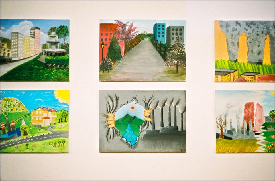 One of the “sights” of the city is a nearby nuclear power station. “When the wind blows in our direction we get high without drugs”, - jokes a young Albanian guy. This is an anti-nuclear exhibition in the National Theater of Prishtina. 