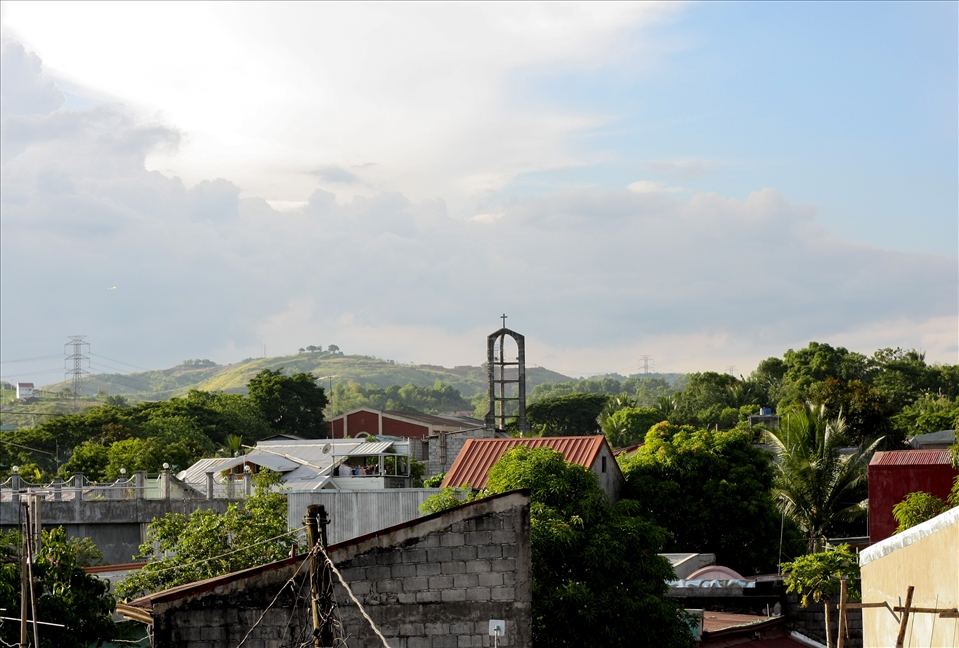 The church of St. Anthony De Padua towers over the city of Antipolo.  A beacon to the heavens.