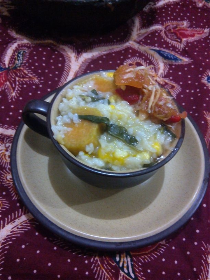 Tinutuan. Bon appetit!