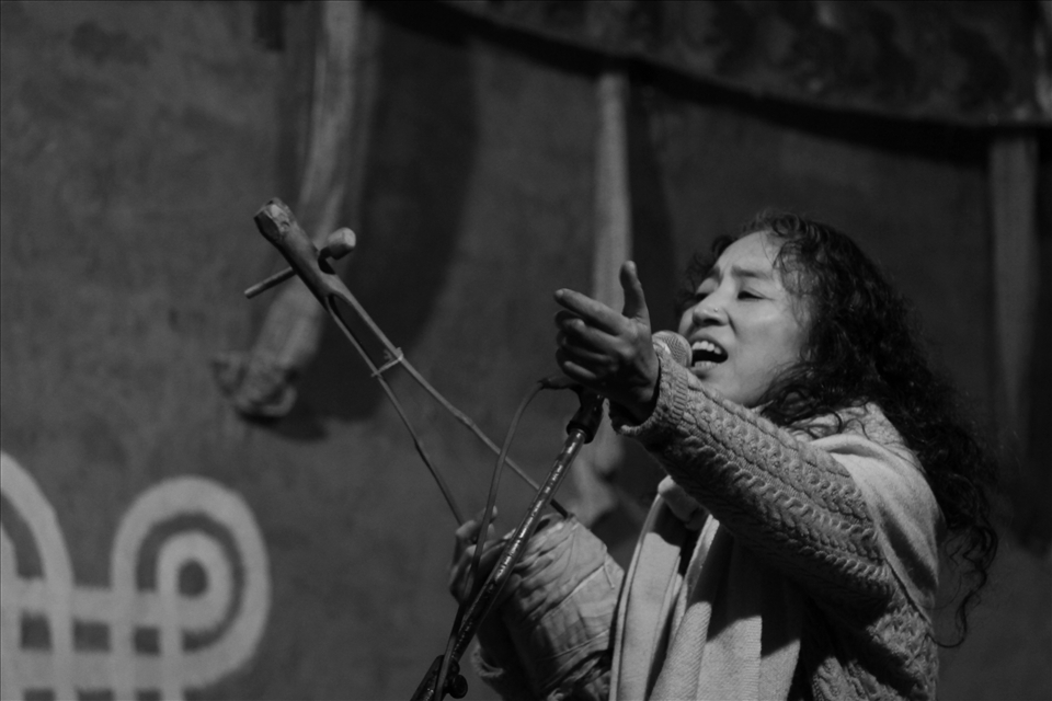 The bauls perform throughout the night, dancing to the tunes of ektara, gubgubi.