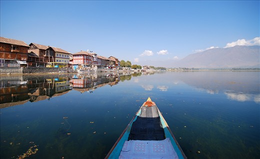 Sailing on Lake Dal, Kashmir