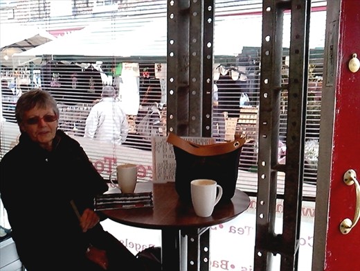 A bit of steel to hold it all up and... that was a small coffee.  We could have opted for regular or large!!!!