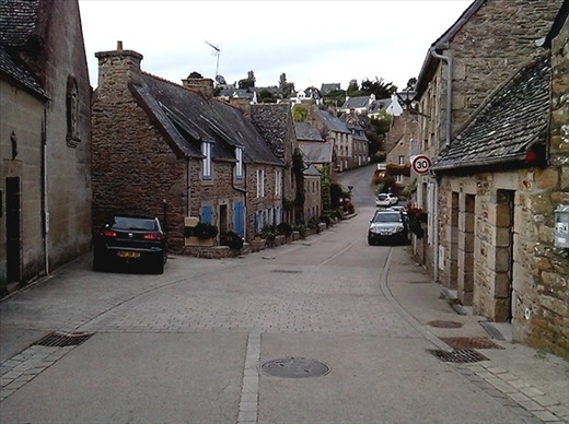 Better than the photo can show.  I'm in love with the French blue and stone:-) 