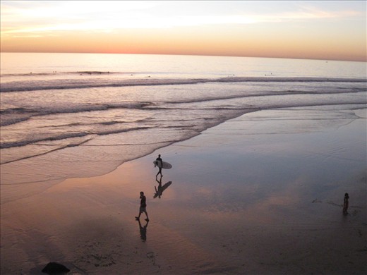 Walking on mirrors and clouds 