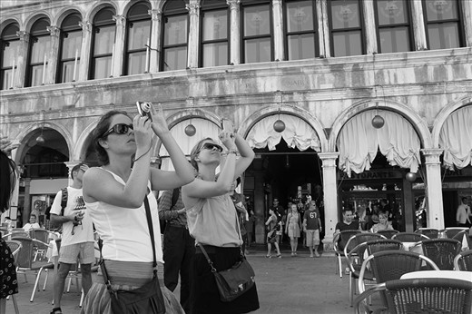 Two young ladies travel to Venice from Australia in the hope of finding love, adventure and excitement. Instead they found a closer bond that only two sisters can share.