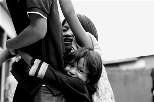 What I found in my friend’s front yard – The children were trying to hug my friend when I said, “Hey, look, guys!! He’s your uncle!” What an innocent children.