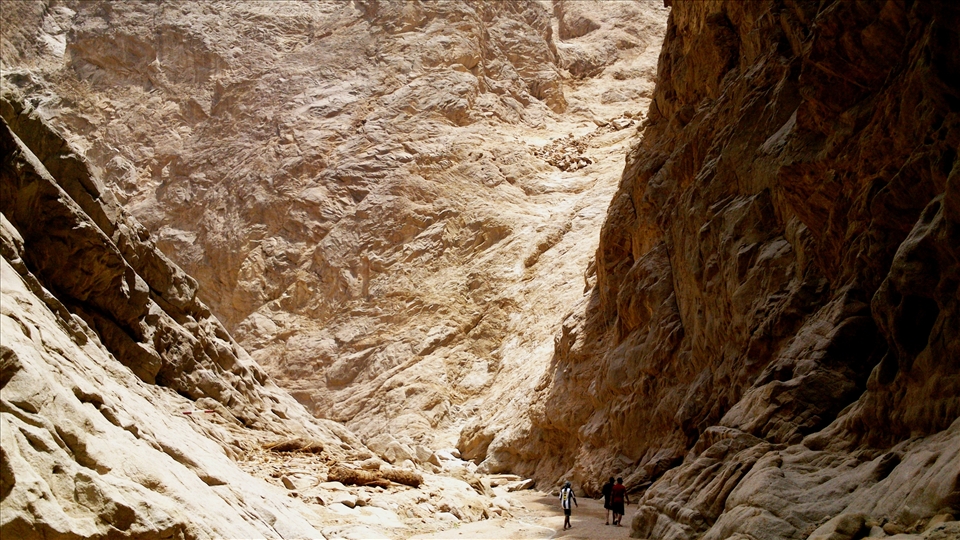  Following the incredible sights a Journeyed to the Promised Land 