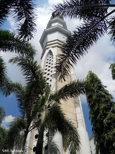 Main tower of Mesjid Raya Makassar